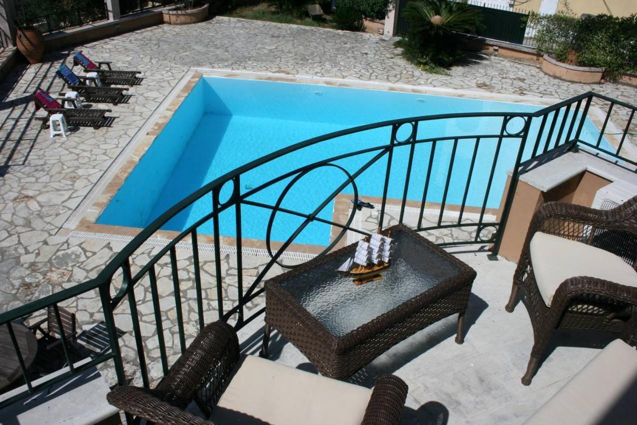 Durrell Corfu Strawberry-Pink Villa Πέραμα Εξωτερικό φωτογραφία